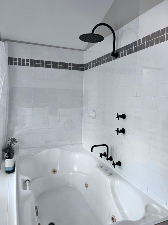 Margaret Forest Retreat Apartment 129 - Located Within Margaret Forest, In The Heart Of The Town Centre Of Margaret River, Spa Apartment! Esterno foto